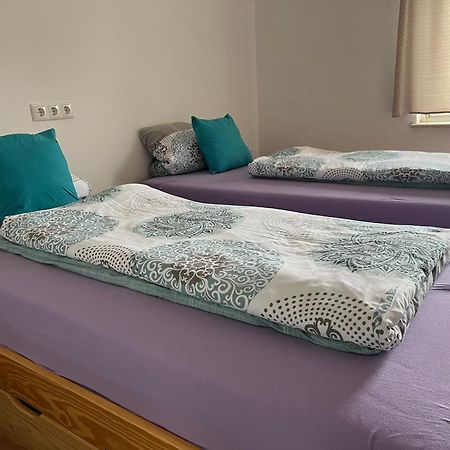 Apartments Und Zimmer Vettweiss Buitenkant foto